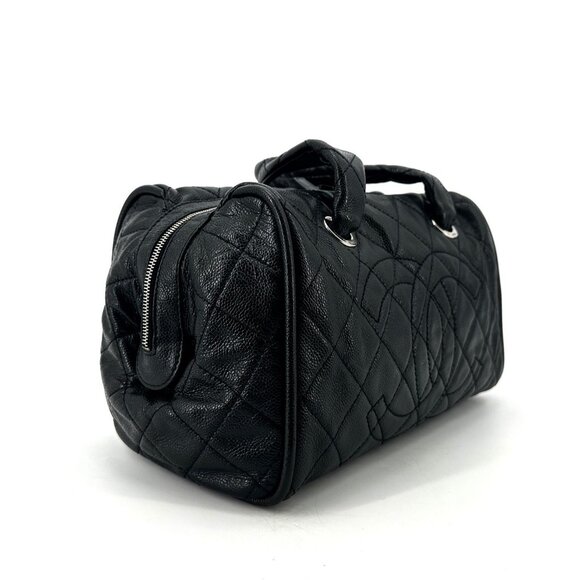 Authentic CHANEL CC Logo Caviar Quilted Duffle Travel Bag Boston Bag Bowler - Picture 12 of 12